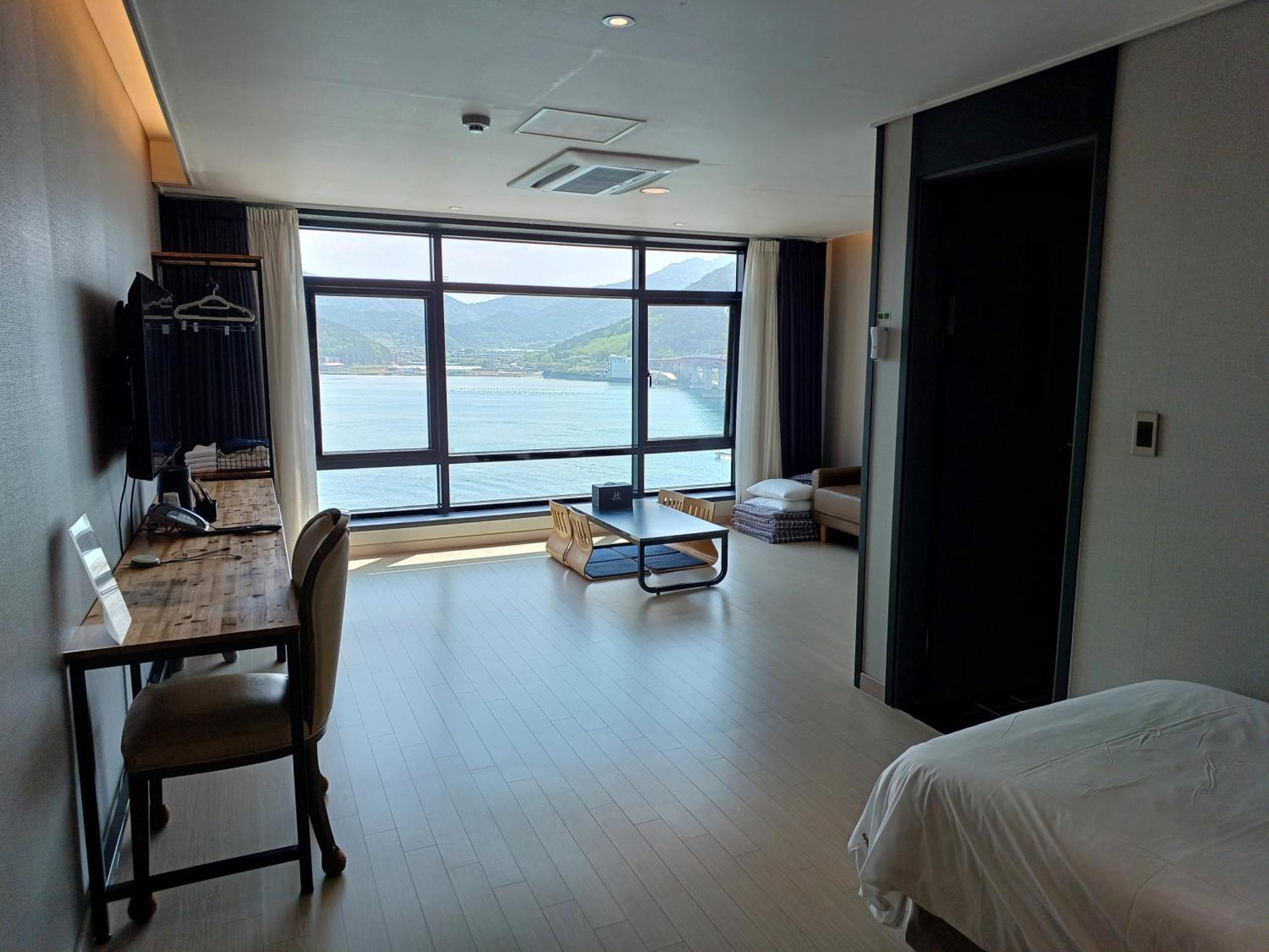 Tongyeong Bridge Hotel Exteriér fotografie